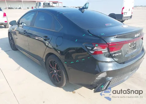 2023 Kia Forte Gt-Line z USA, uszkodzony, nr VIN 3KPF54AD7PE648151